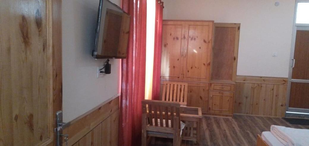 Jimmy'S Homestay Leh Buitenkant foto