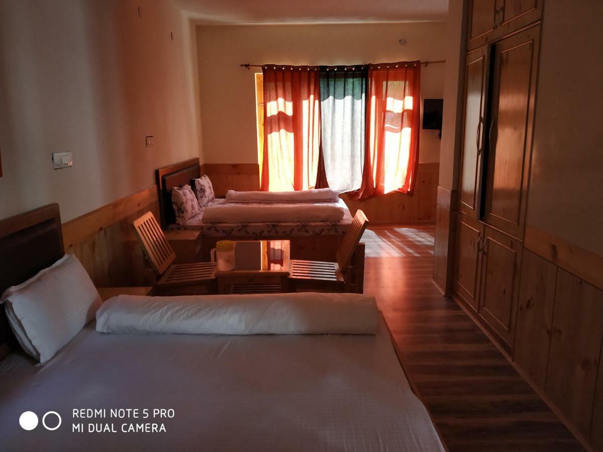 Jimmy'S Homestay Leh Buitenkant foto